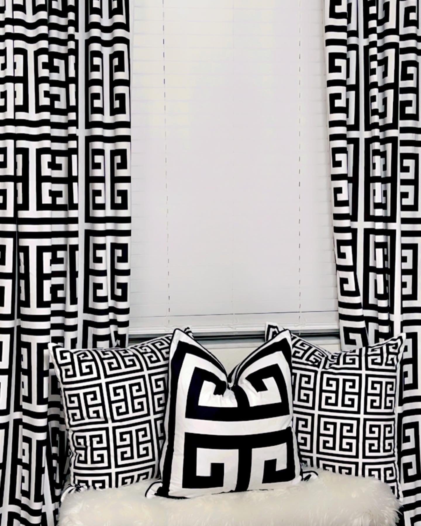 Adore Black and white collection