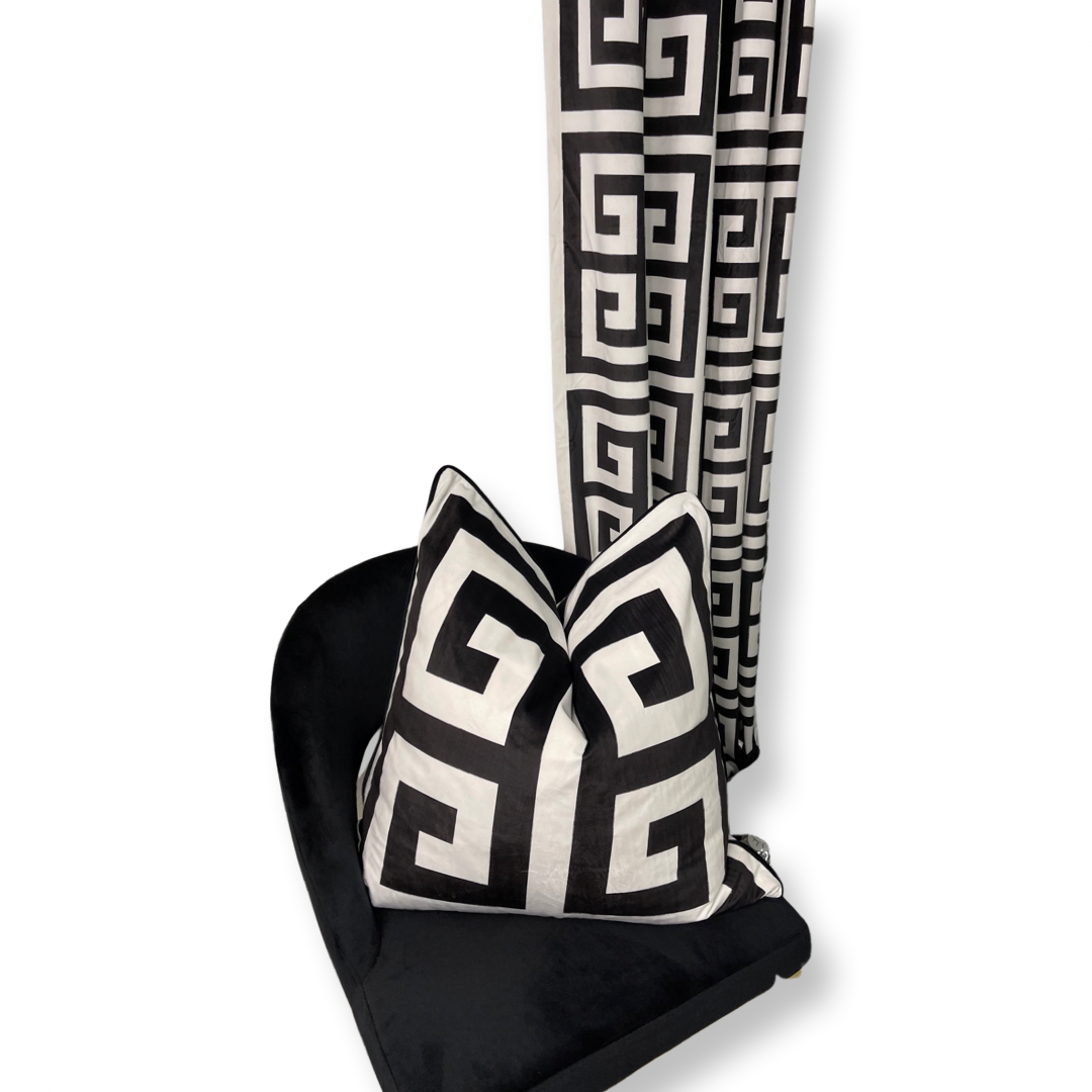 Adore Black and white collection